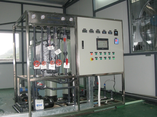 Piccolo sistema di trattamento dell'acqua RO Plus EDI per l'iniezione di prodotti 200 lph