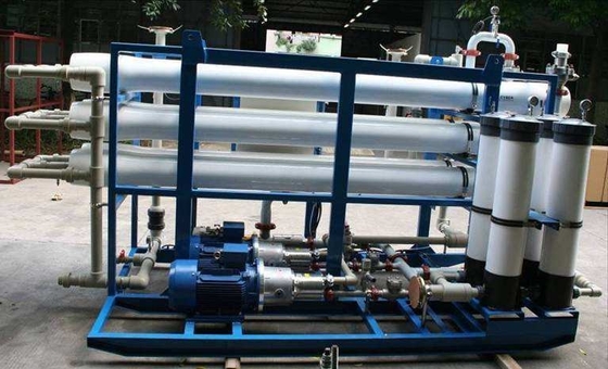 Impianto RO mobile Impianto solare di desalinizzazione dell'acqua di mare Swro Impianto di desalinizzazione del contenitore Impianto di desalinizzazione dell'acqua di mare ad osmosi inversa in contenitori