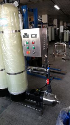 3KW ha deionizzato i sistemi a acqua, Ion Exchange Resin Filter recupero di 75% - di 60%
