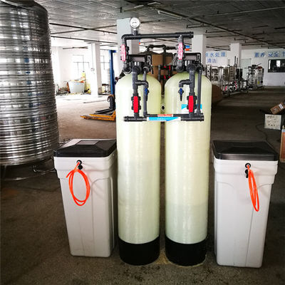 Addolcitore dell'acqua dei sistemi di trattamento dell'addolcitore dell'acqua di FRP, 220V e sistema del filtro