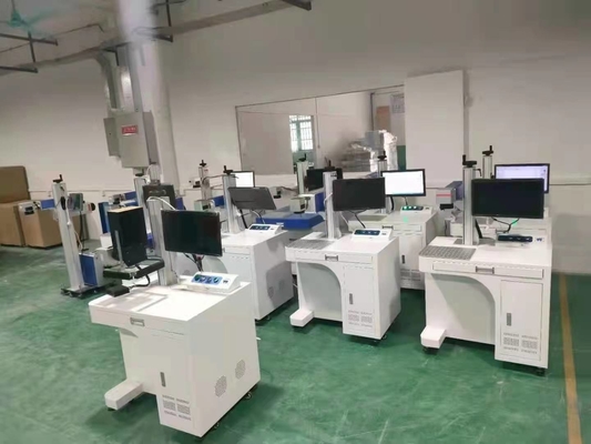 macchina dell'incisione laser di colore di 30W RAYCUS IPG MOPA per metallo