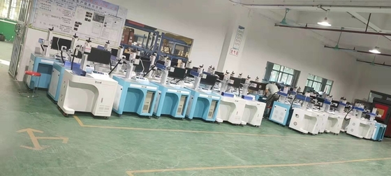 macchina dell'incisione laser di colore di 30W RAYCUS IPG MOPA per metallo