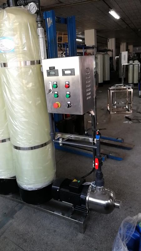 3KW ha deionizzato i sistemi a acqua, Ion Exchange Resin Filter recupero di 75% - di 60%